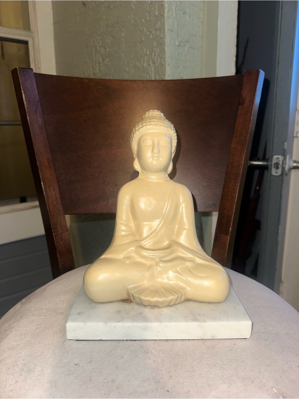 Buddha Statue Ceramic Figurine in Cream - Unbranded